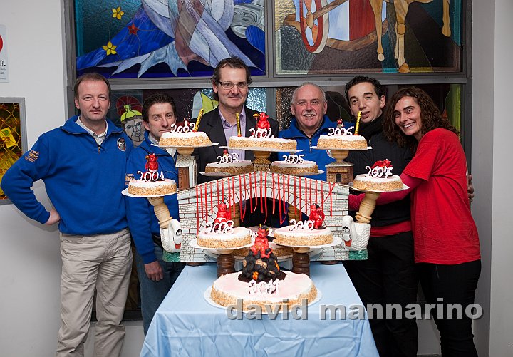 presentazione personaggi-7085.jpg